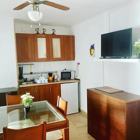 Residentia Estudio Andrea Appartement *
